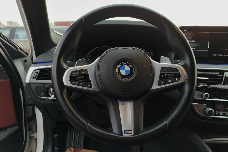 Used BMW 5 Series 2022 530Li Luxury Edition M Sport Package
