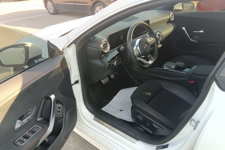 Used Mercedes-Benz CLA 2022-Year Updated CLA 200