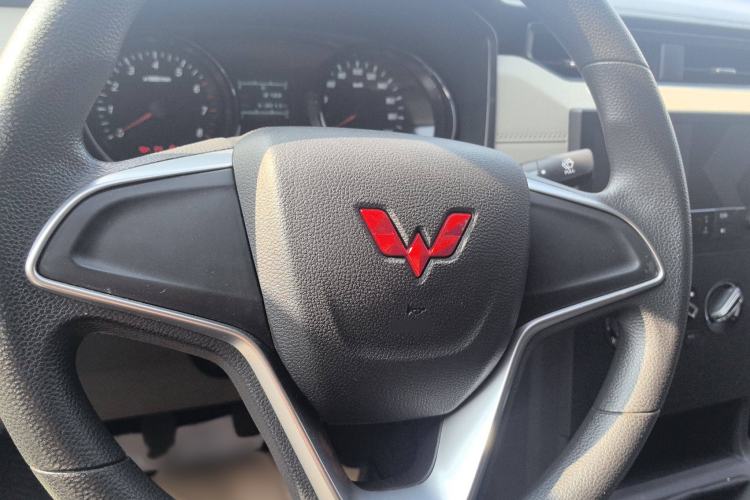 Used Wuling Zhengcheng 2021 1.5T Manual Comfort Version
