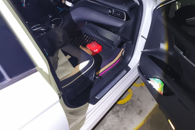 Used Toyota Camry 2021 2.0G Luxury Edition
