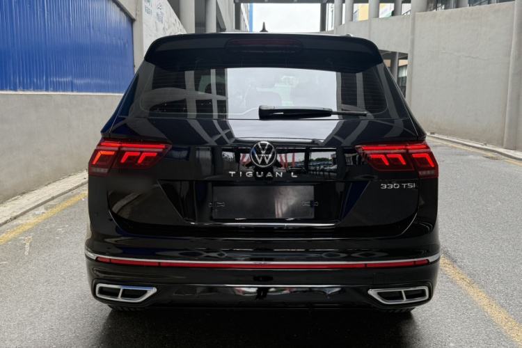 Used Volkswagen Tiguan L 2023 330TSI Automatic Two-Wheel Drive R-Line Enjoyment Edition
