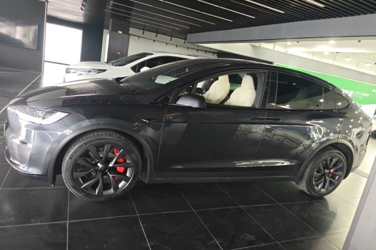 Used Tesla Model X 2023 Three-Motor All-Wheel-Drive Plaid Version
