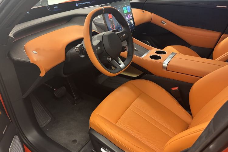 Used  YU7 2025 Ultra-Long Range All-Wheel Drive Pro Version
