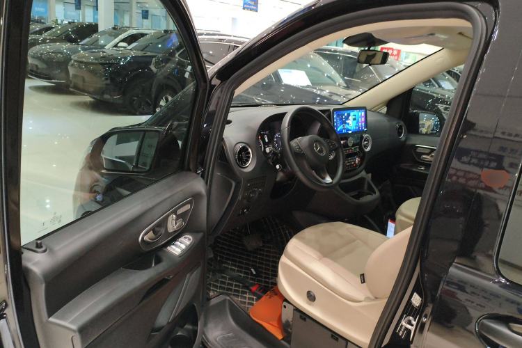 Used Mercedes-Benz Vito 2023 2.0T Business Version 7 Seats