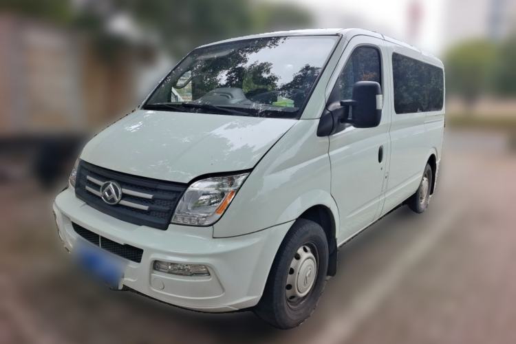 Used SAIC MAXUS Xintu V80 2023 2.0T Manual Classic Aoyuntong Short Wheelbase Ultra-Low Roof 5/6-Seater