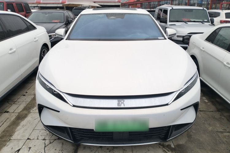 Used BYD Han 2022 EV Genesis Edition 715KM Front-Wheel-Drive Prestige Model
