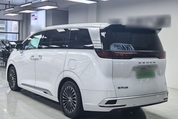 Used Denza D9 2022 EV 620 Prestige Model
