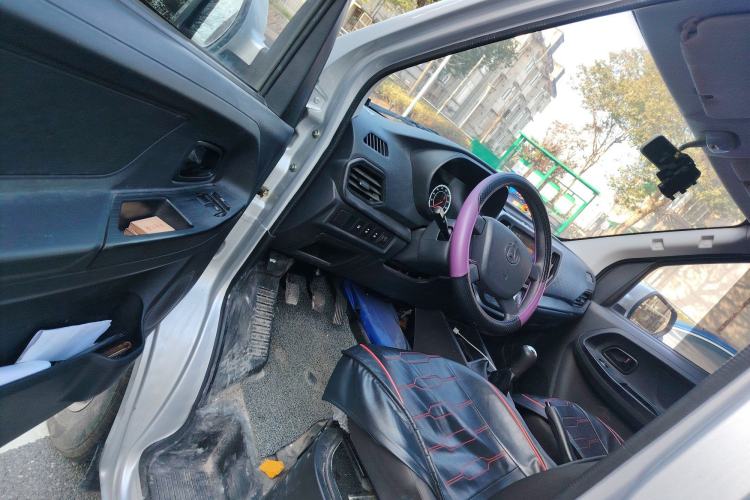 Used Chana Ruixing M60 2023 1.5L GDI Elite-Class Passenger Vehicle 6/7 Seats