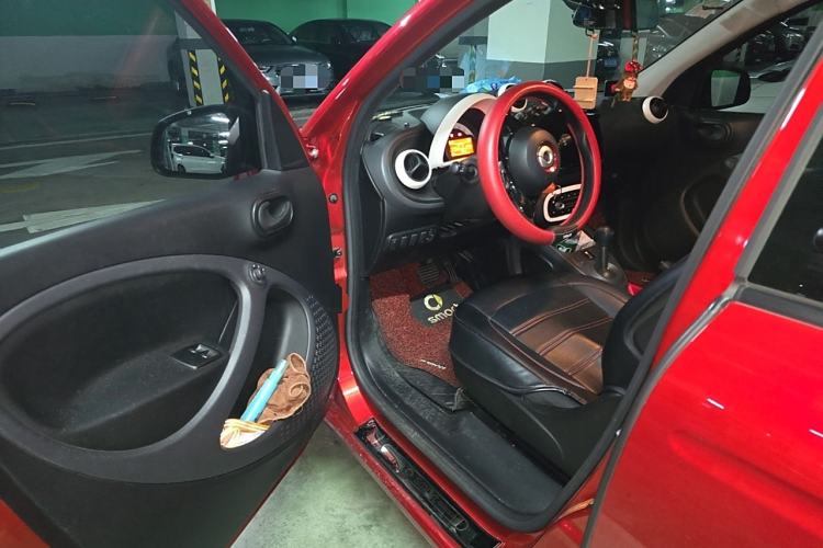 Used  forfour 2018 1.0L 52 kW Dynamic Edition
