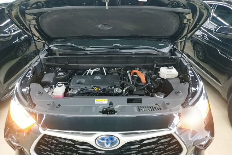 Used Toyota Highlander 2022 Dual-Engine 2.5L Four-Wheel Drive Prestige Version 7 Seats
