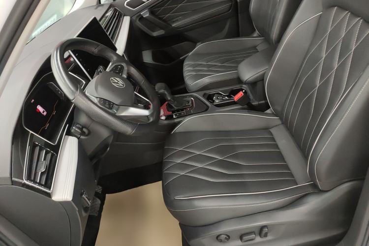 Used Volkswagen Tiguan L 2024 300TSI Automatic Two-Wheel Drive Smart Edition