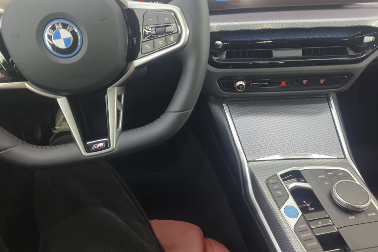 Used BMW i3 2025 eDrive 40 L Midnight Edition