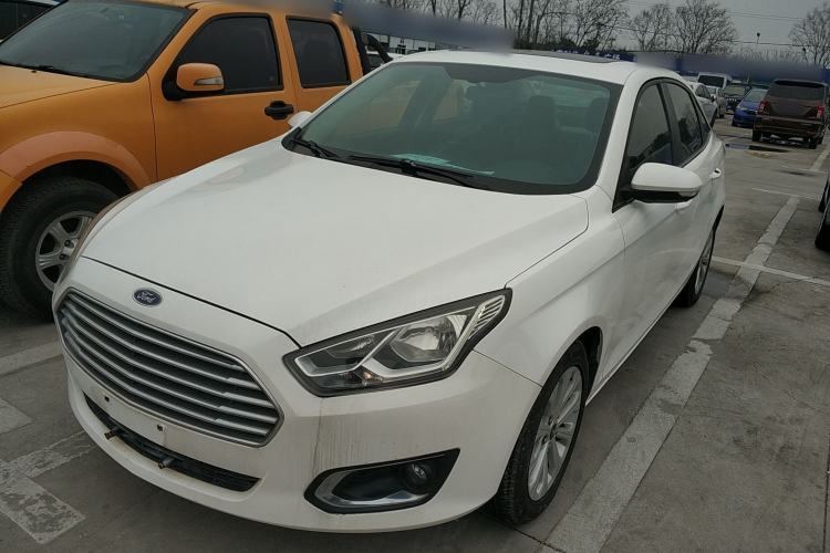 Used Ford Escort 2015 1.5L Automatic Fashion Model