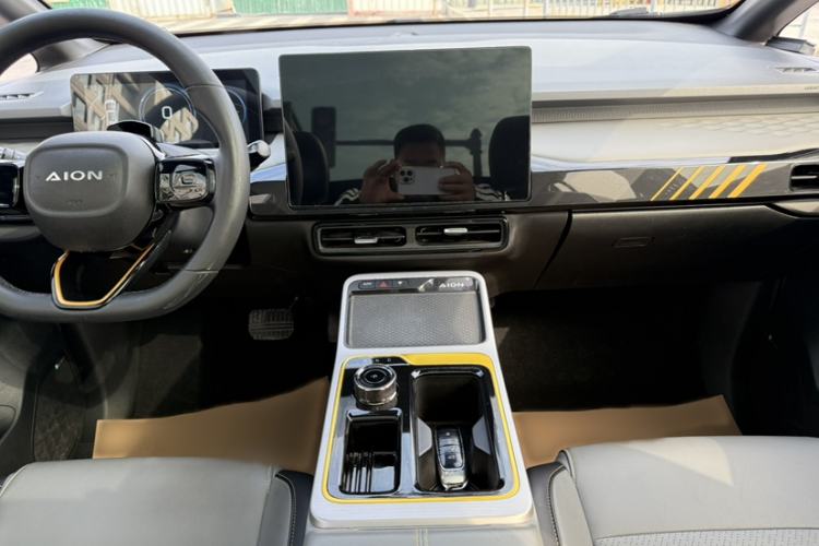 Used AION Y 2022 70 Tech Edition Lithium Iron Phosphate