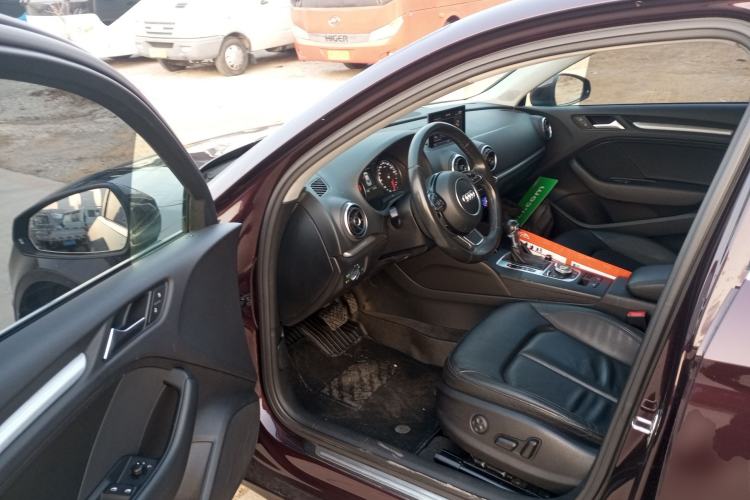 Used Audi A3 2015 Limousine 40 TFSI Automatic Comfort Model
