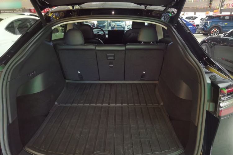 Used Tesla Model Y 2022 Rear-Wheel-Drive Version