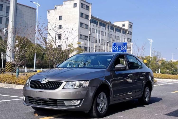 Used Skoda Octavia 2015 1.6L Automatic Eado Edition