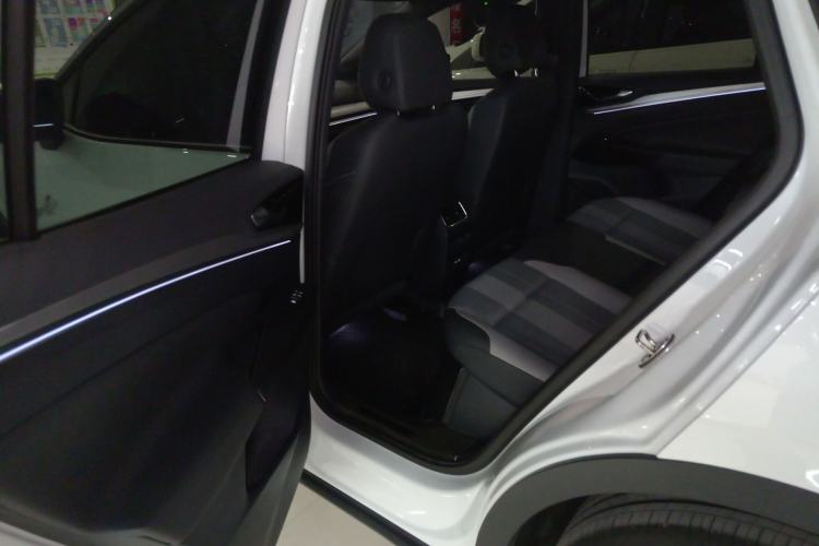 Used Volkswagen ID.4 CROZZ 2025 Pure Edition