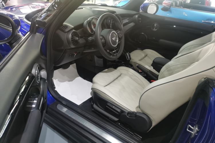 Used  MINI 2019 1.5T COOPER CABRIO Artist
