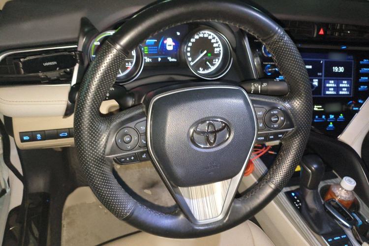 Used Toyota Camry 2018 Dual-Engine 2.5 HG Luxury Edition
