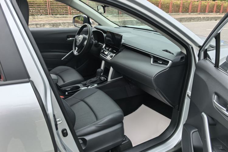 Used Toyota FRONTLANDER 2023 2.0L Smart Electric Hybrid Dual-Engine Luxury Edition
