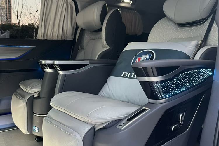 Used Buick GL8 2025 Lu Zun Smart Enjoyment Edition
