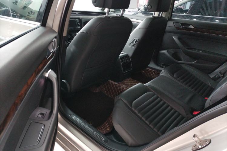 Used Volkswagen Magotan 2019 330TSI DSG Leading Model China VI Standard
