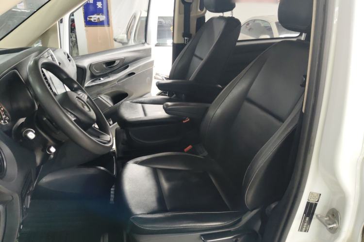 Used Mercedes-Benz Vito 2018 2.0T Elite Version 7 Seats China VI Emission Standard