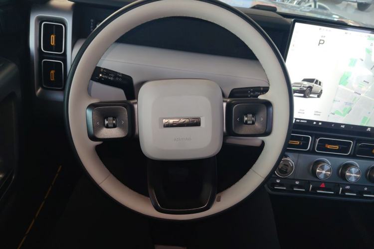 Used  V23 2025 401 Two-Wheel Drive Intelligent Driving Version