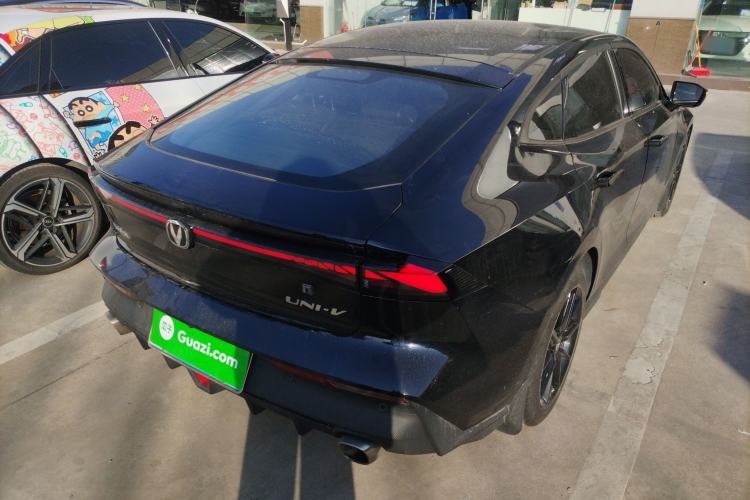 Used Changan UNI-V 2022 1.5T Prestige Version
