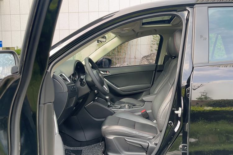 Used Mazda CX-5 2015 2.0L Automatic Two-Wheel Drive Urban Version
