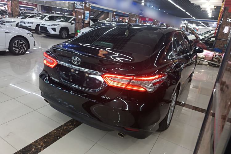 Used Toyota Camry 2021 2.0G Luxury Edition
