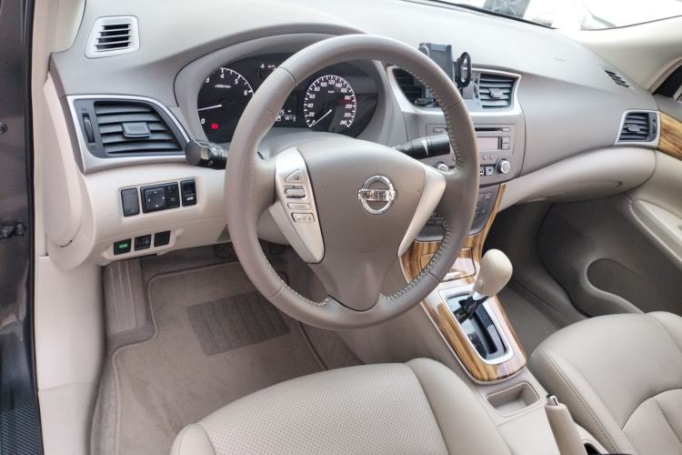 Used Nissan Sylphy 2014 1.6XV CVT Deluxe Edition
