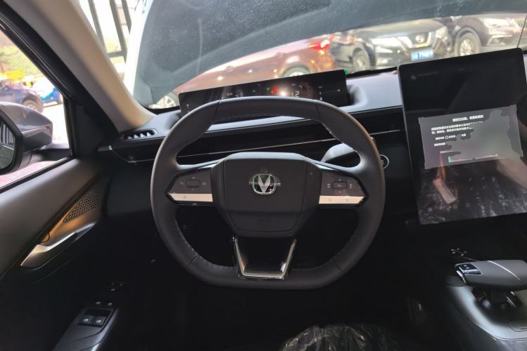 Used Changan Eado 2025 Blue Whale 1.5T 500Bar Prestige Model
