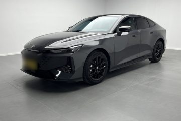 Used Changan UNI-V 2025 1.5T 500Bar Prestige Version