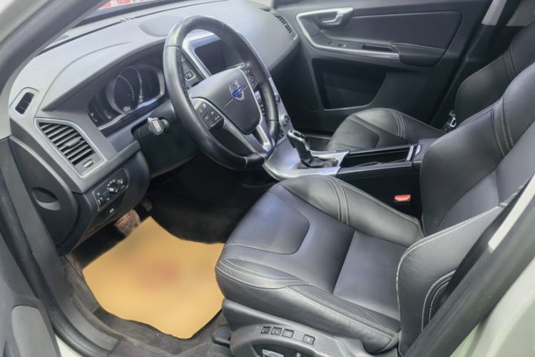 Used Volvo XC60 2017 T5 AWD Smart Upgrade Edition