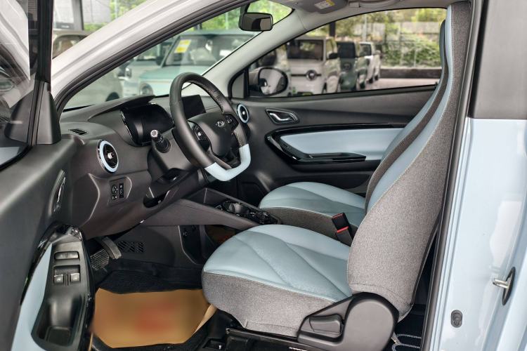 Used Chery Little Ant 2022 300 000 Yuan "Ant Fan" Edition "Extra Sweet" Version Lithium Iron Phosphate 29.2 kWh 30 kW 301 km
