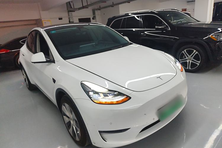 Used Tesla Model Y 2021 Long-Range All-Wheel-Drive Version