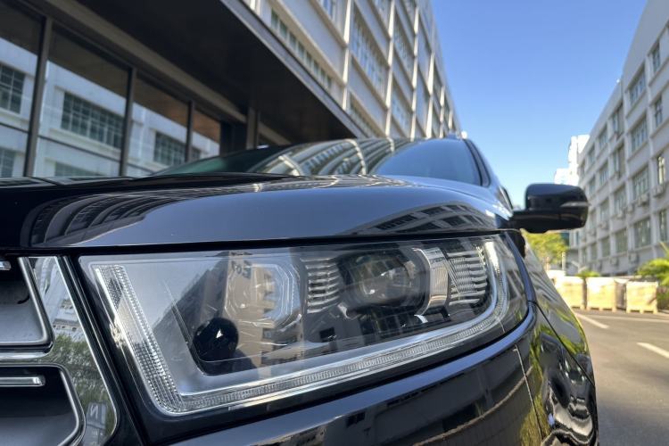 Used Ford Edge 2016 EcoBoost 245 Two-Wheel-Drive Titanium 7-Seater
