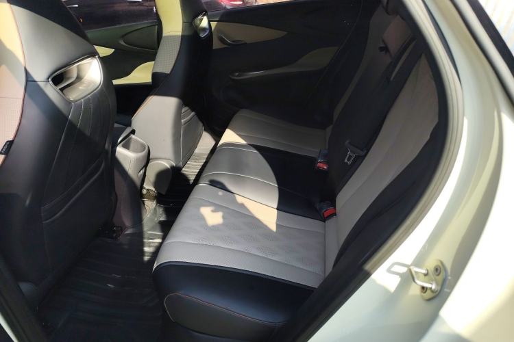 Used BYD Dolphin 2023 420 km Fashion Edition
