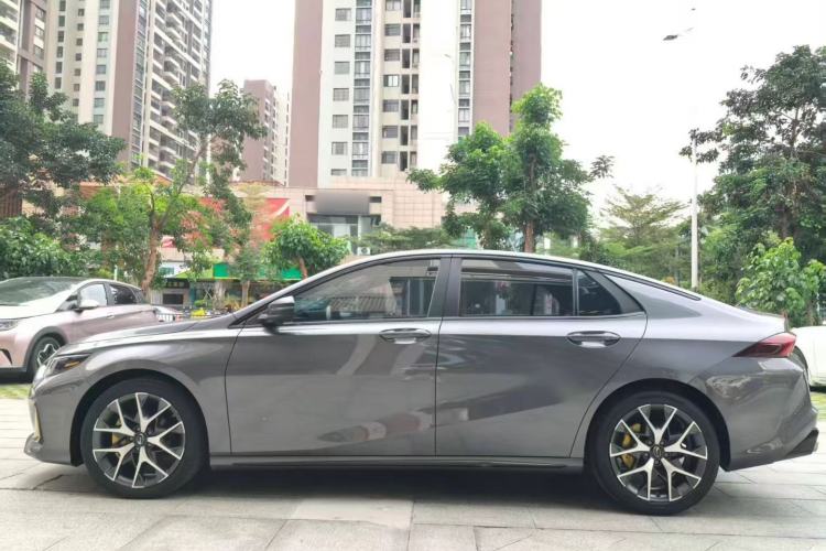 Used GAC Trumpchi EMPOW 2021 270T DCT J15 Version
