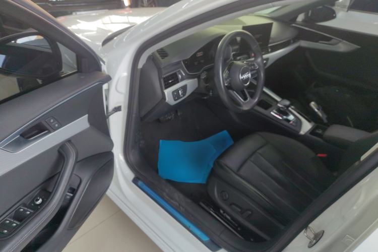 Used Audi A4L 2020 40 TFSI Fashionable and Elegant Model