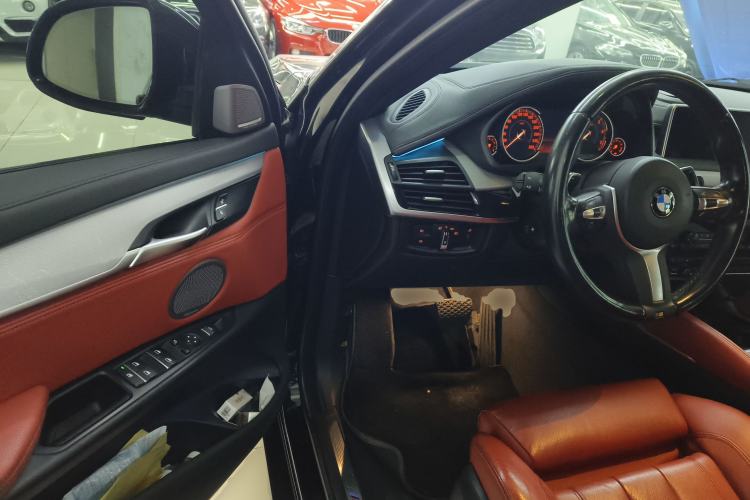 Used BMW X6 2019 xDrive35i Luxury Model with M Sport Package
