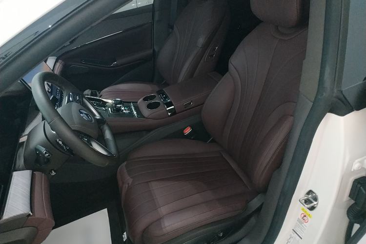 Used Denza Z9GT 2024 1100 Four-Wheel Drive Max Edition
