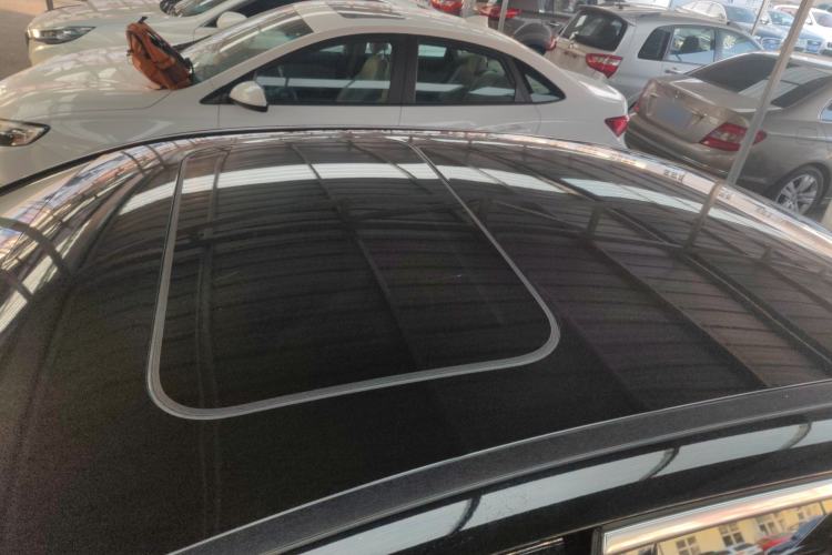 Used Mercedes-Benz E-Class 2018 Facelift E 200 L Sport Edition