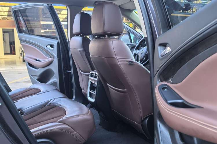 Used Buick Envision 2017 20T Two-Wheel Drive Luxury Model
