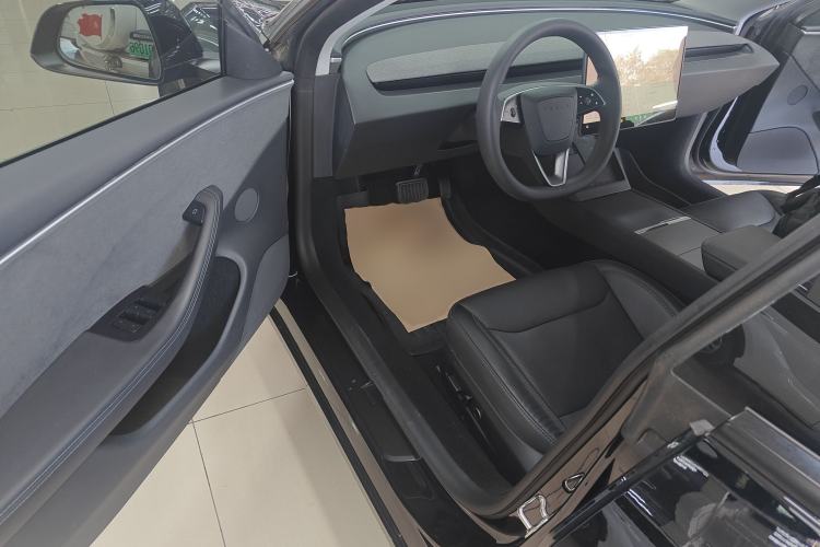 Used Tesla Model 3 2023 Long-Range All-Wheel-Drive Version