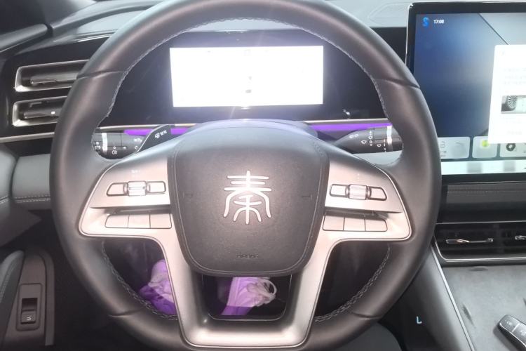 Used BYD Qin L 2025 DM-i Smart Drive 120KM Excellence Model
