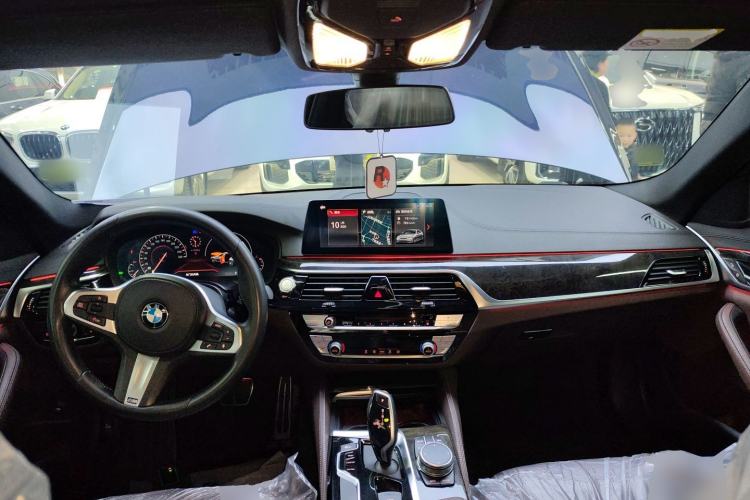 Used BMW 5 Series 2019 Restyled 525Li M Sport Package
