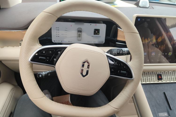 Used Hima AITO M7 2024 1.5T Rear-Drive Plus Version 5 Seats
